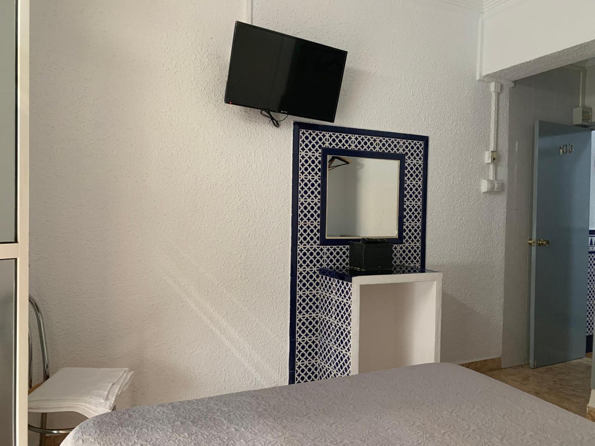 Double Room Private Bathroom